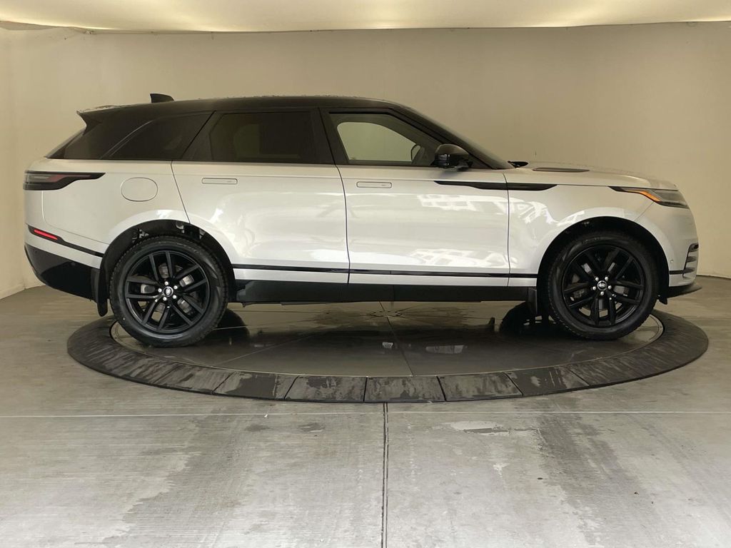 2025 Land Rover Range Rover Velar Dynamic SE - 7