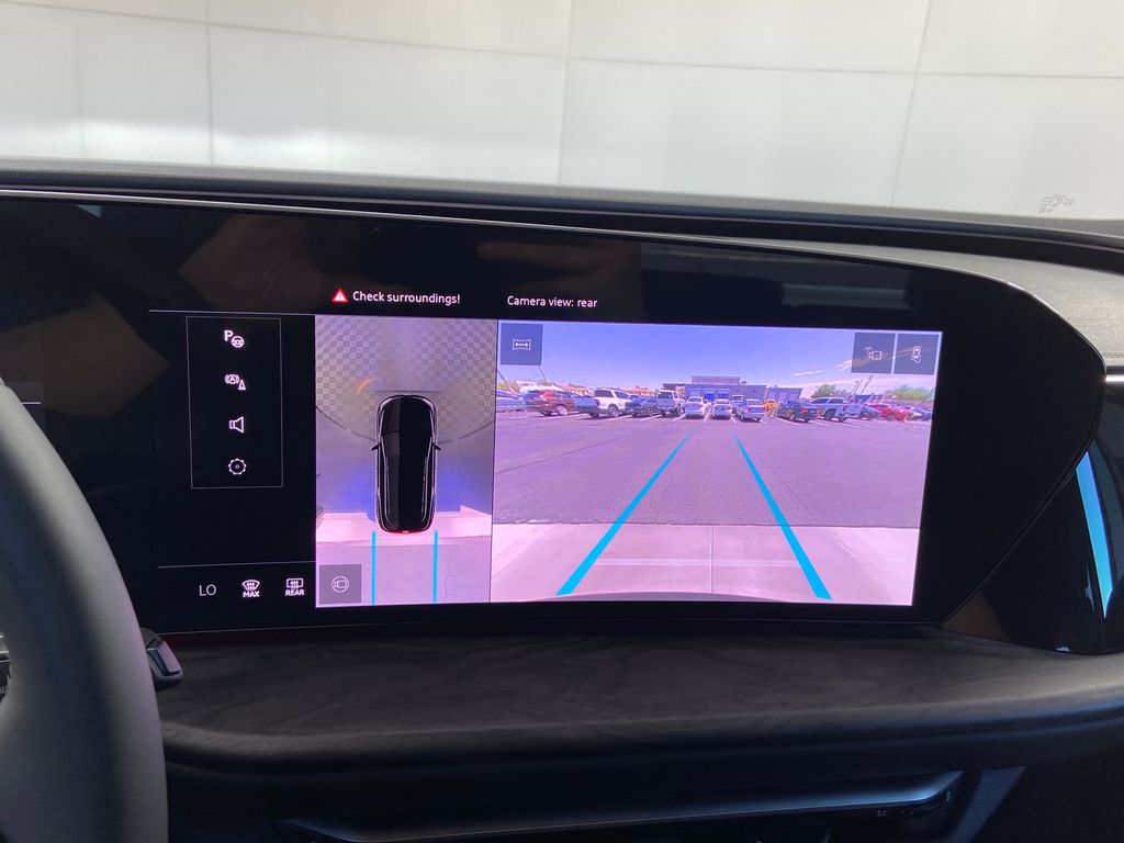 Thumbnail: 2025 Audi Q5 - 16