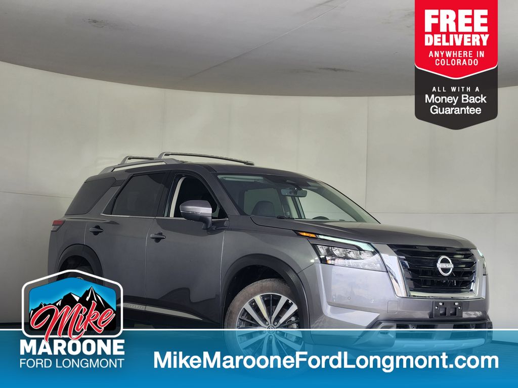Gray (Gun Metallic) 2025 Nissan Pathfinder Platinum 4WD SUV / Crossover All-Wheel Drive Automatic
