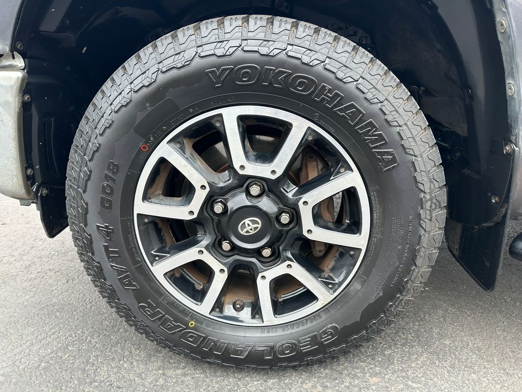 2017 Toyota Tundra SR5