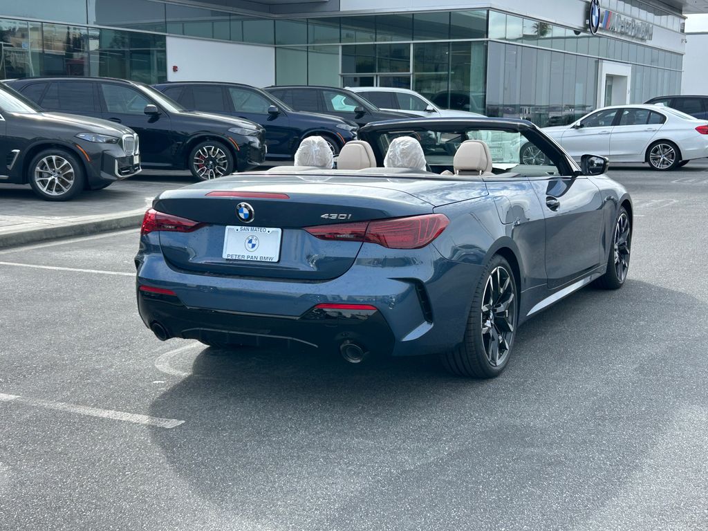 Thumbnail: 2027 BMW 4 Series - 5