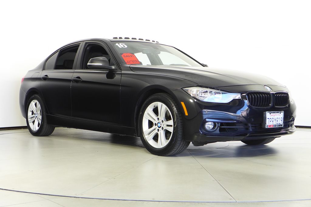 Thumbnail: 2016 BMW 3 Series - 4