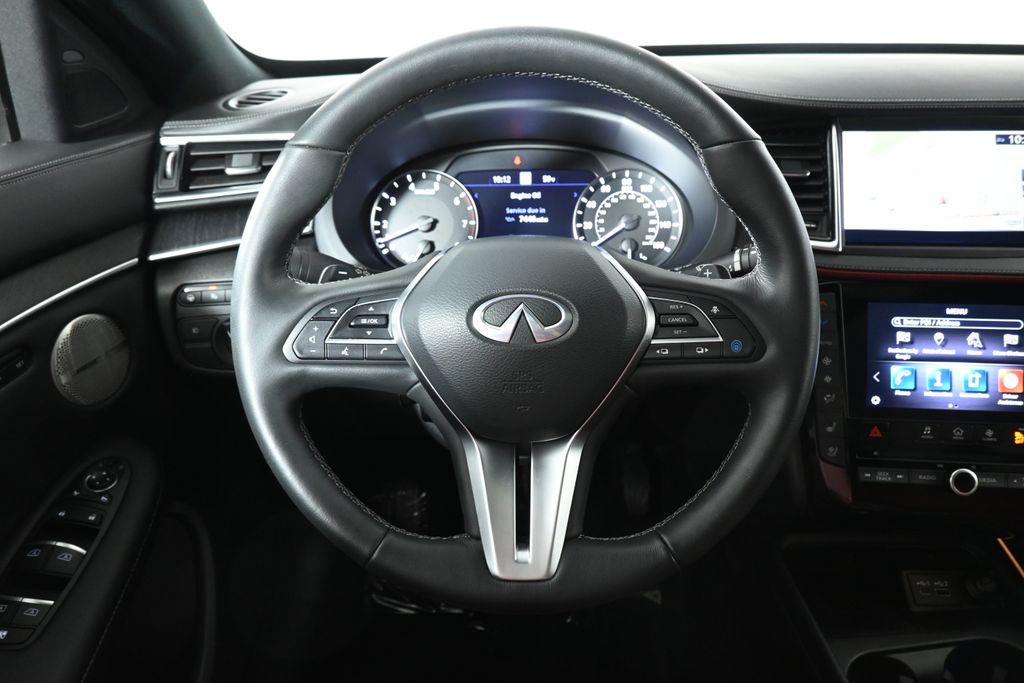 Thumbnail: 2025 INFINITI QX55 - 16