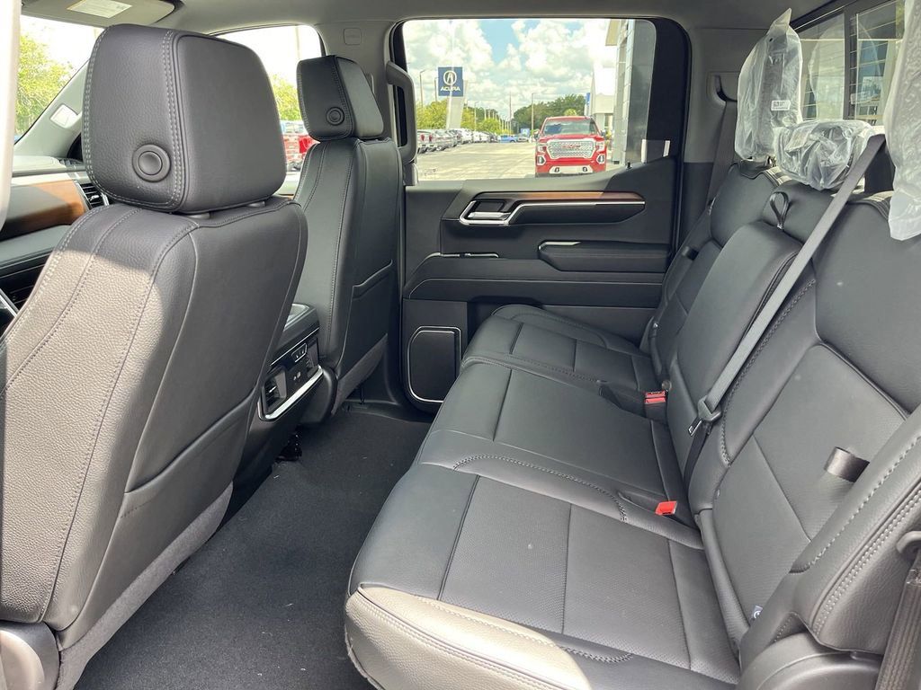 new 2024 GMC Sierra 1500 car, priced at $68,128