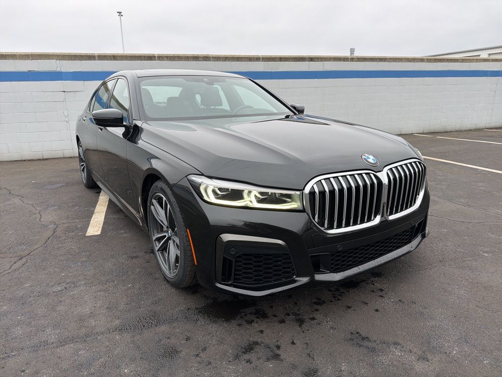 Thumbnail: 2022 BMW 7 Series - 7