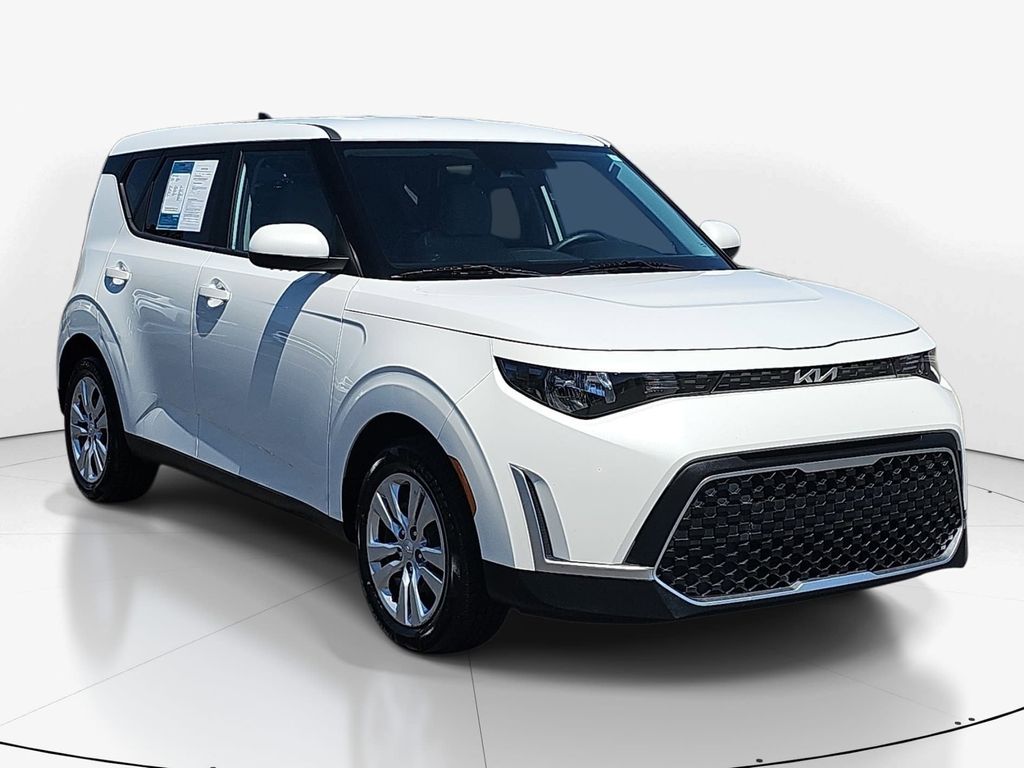 2024 Kia Soul LX