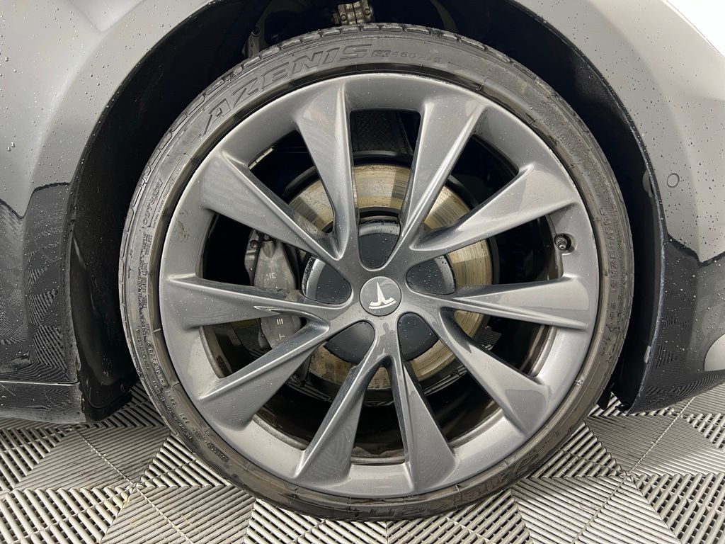 Thumbnail: 2019 Tesla Model S - 12