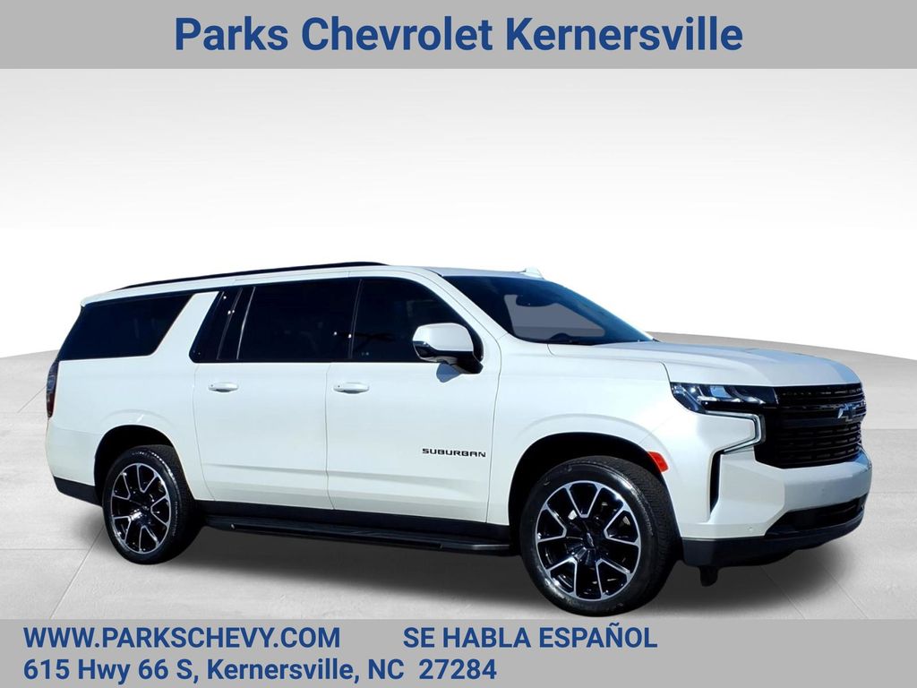 White (Iridescent Pearl Tricoat) 2024 Chevrolet Suburban RST 4WD SUV / Crossover Four-Wheel Drive