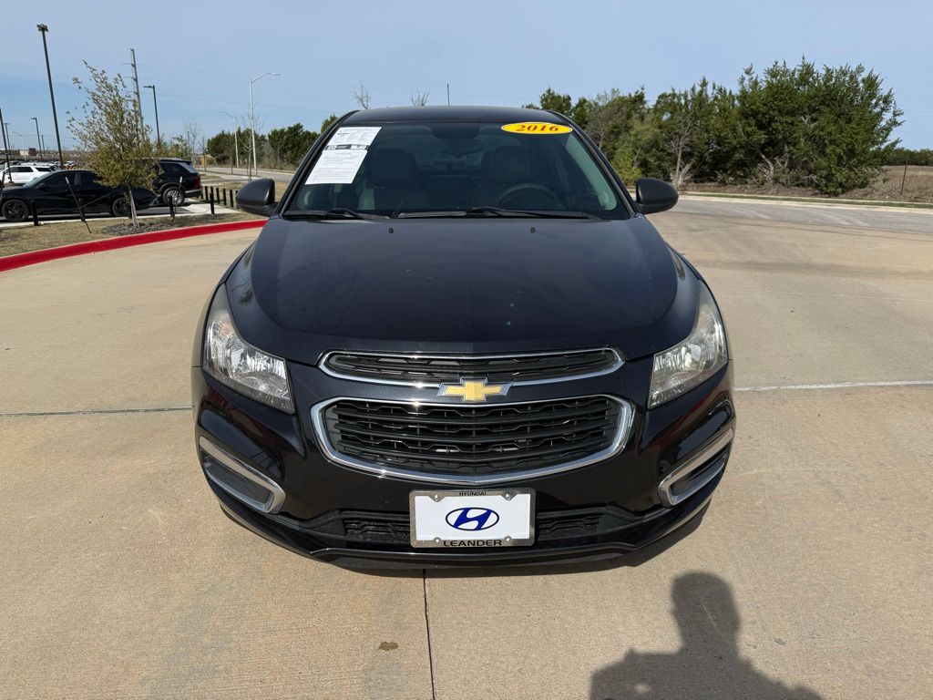 Thumbnail: 2016 Chevrolet Cruze - 2