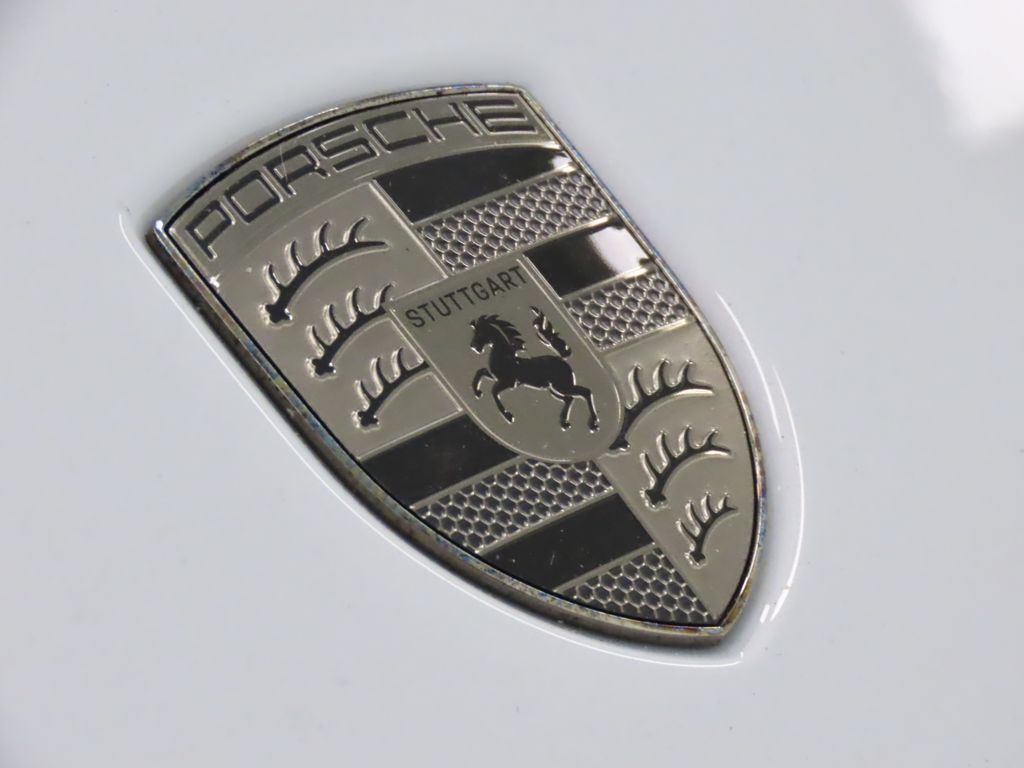 Thumbnail: 2025 Porsche Macan - 14