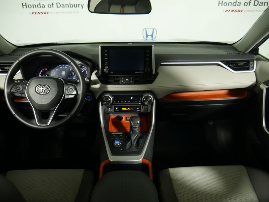 Thumbnail: 2019 Toyota RAV4 - 17