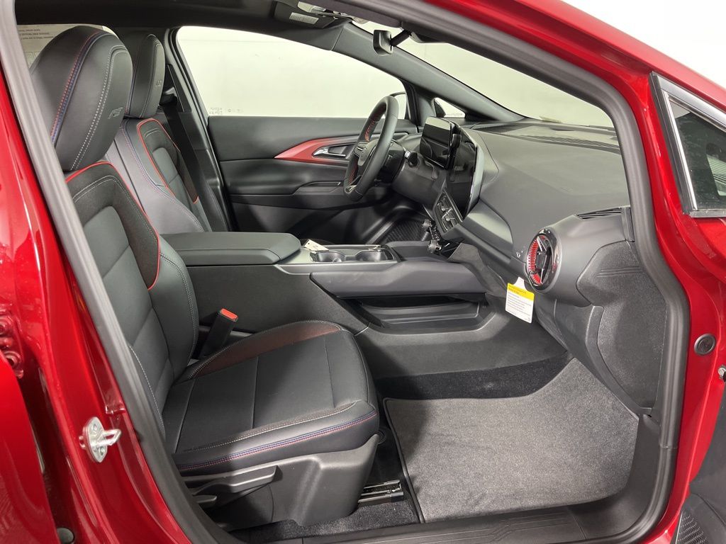 2025 Chevrolet Equinox RS 8