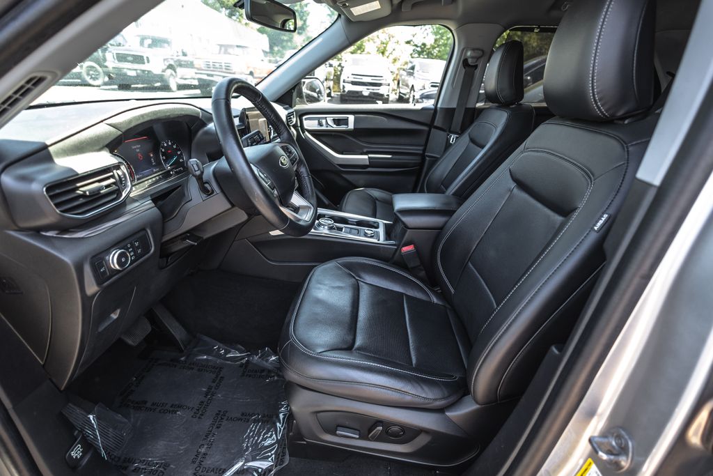 2022 Ford Explorer Limited thumbnail 18