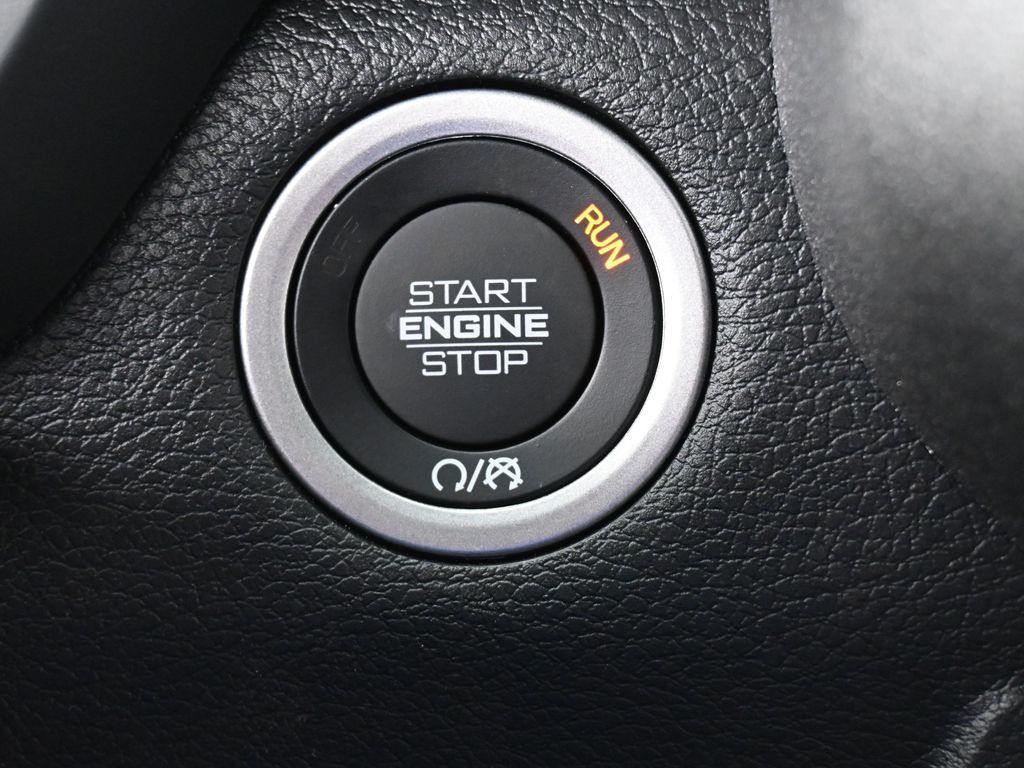 New 2026 Diamond Black Crystal Pearlcoat Ram Tradesman image 22