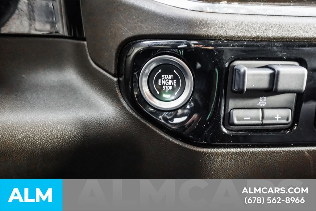 Used 2025 Blue Chevrolet LT image 27