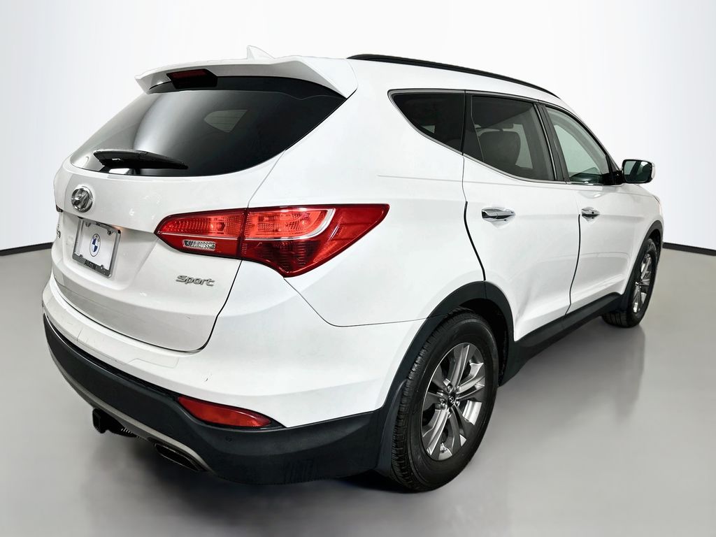 Thumbnail: 2016 Hyundai Santa Fe - 5