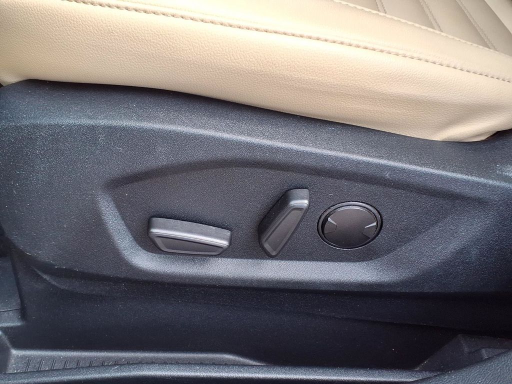 Used 2021 Ford Edge SUV