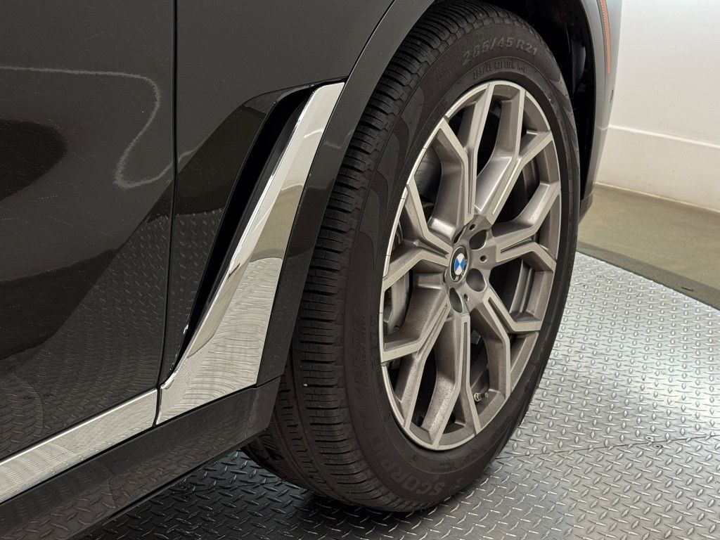 2023 BMW X7 xDrive40i 14
