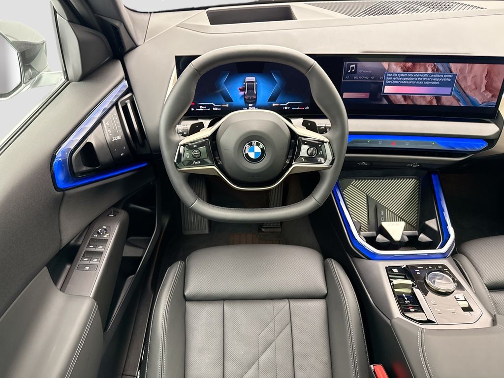Thumbnail: 2025 BMW X3 - 10
