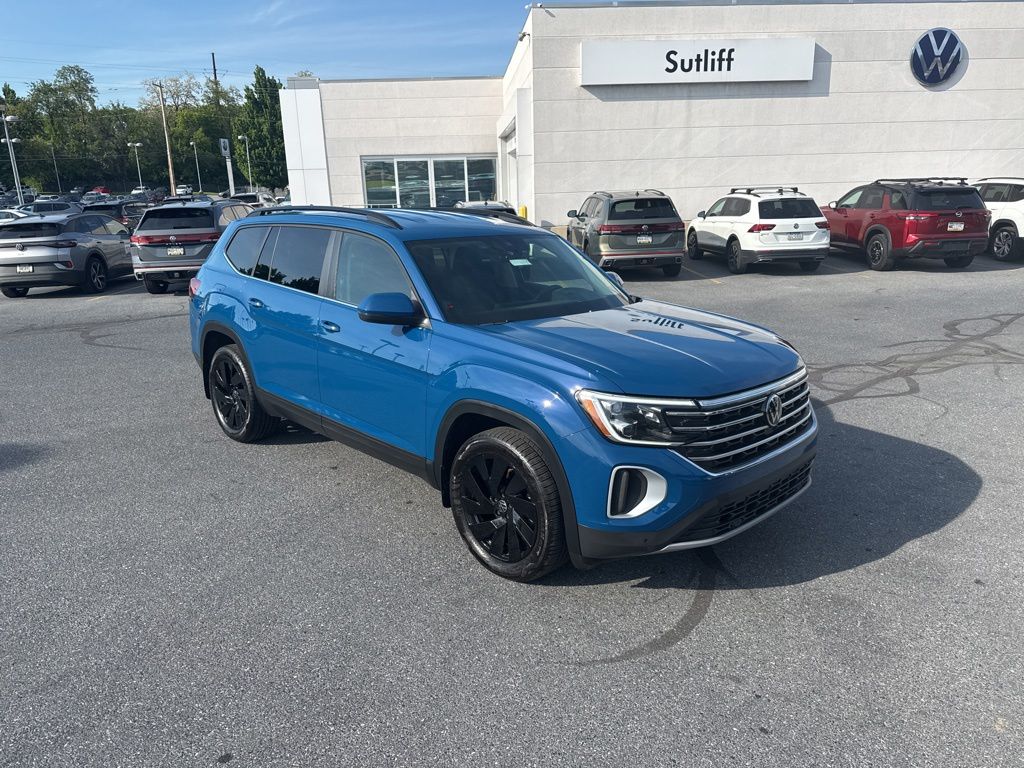 2025 Volkswagen Atlas 2.0T SE w/Technology Blue at Subaru and VW of Moon Township