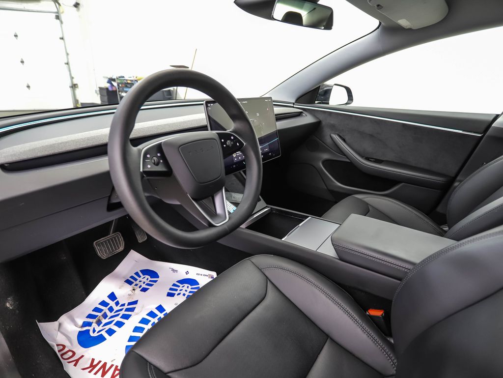 Thumbnail: 2025 Tesla Model 3 - 10