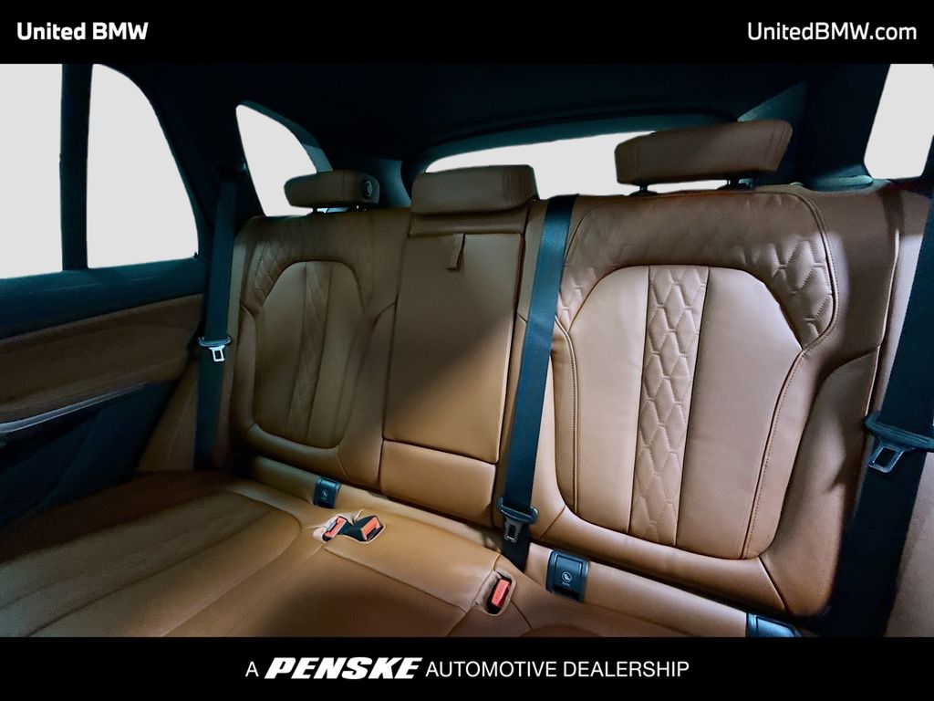 Thumbnail: 2026 BMW X5 - 13