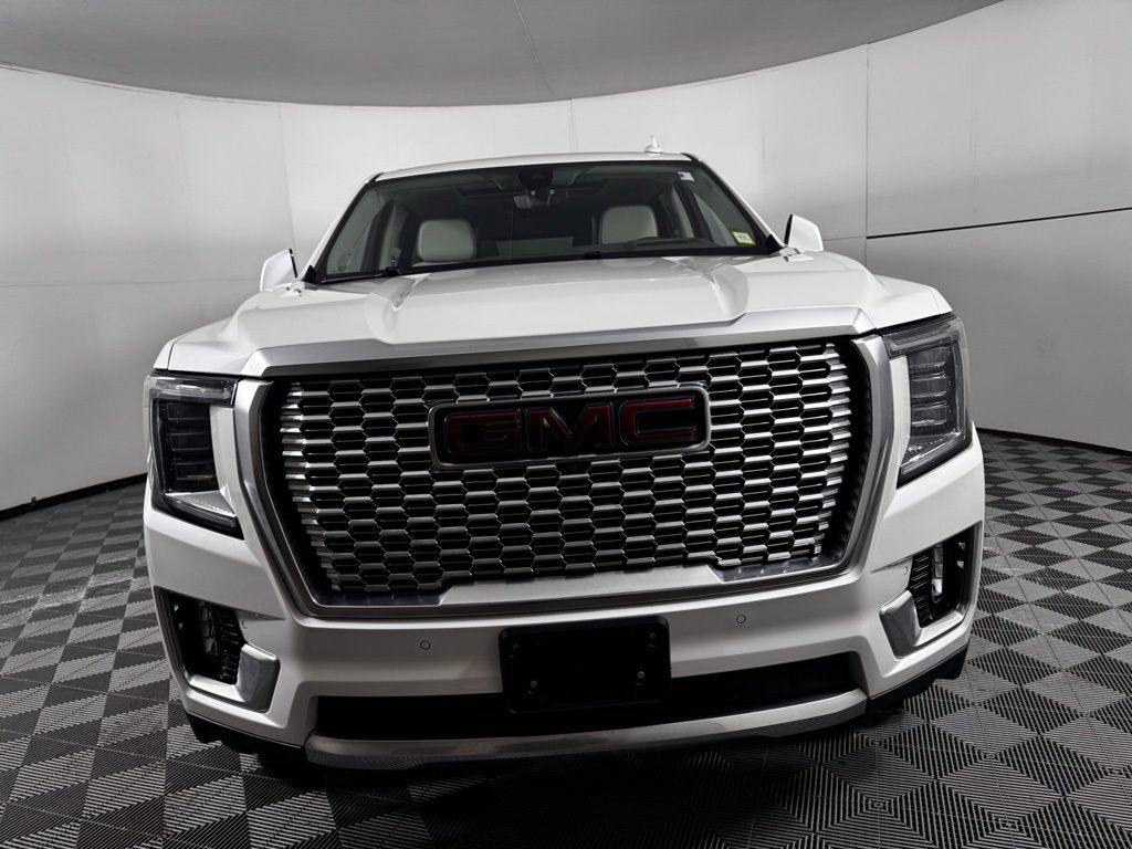 Used 2021 White GMC Denali image 6