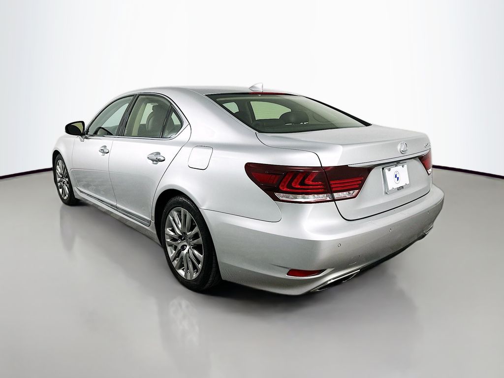 Thumbnail: 2016 Lexus LS - 7