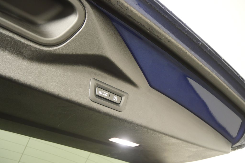 Thumbnail: 2023 BMW X5 - 14