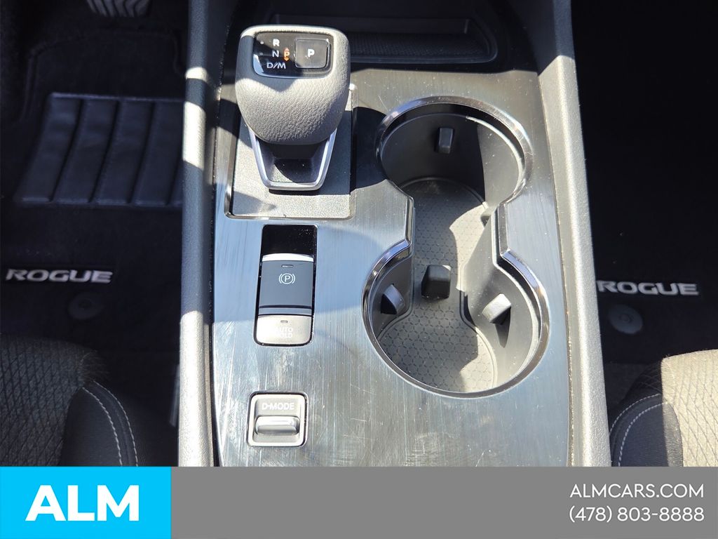 Used 2025 Gray Nissan SV image 21