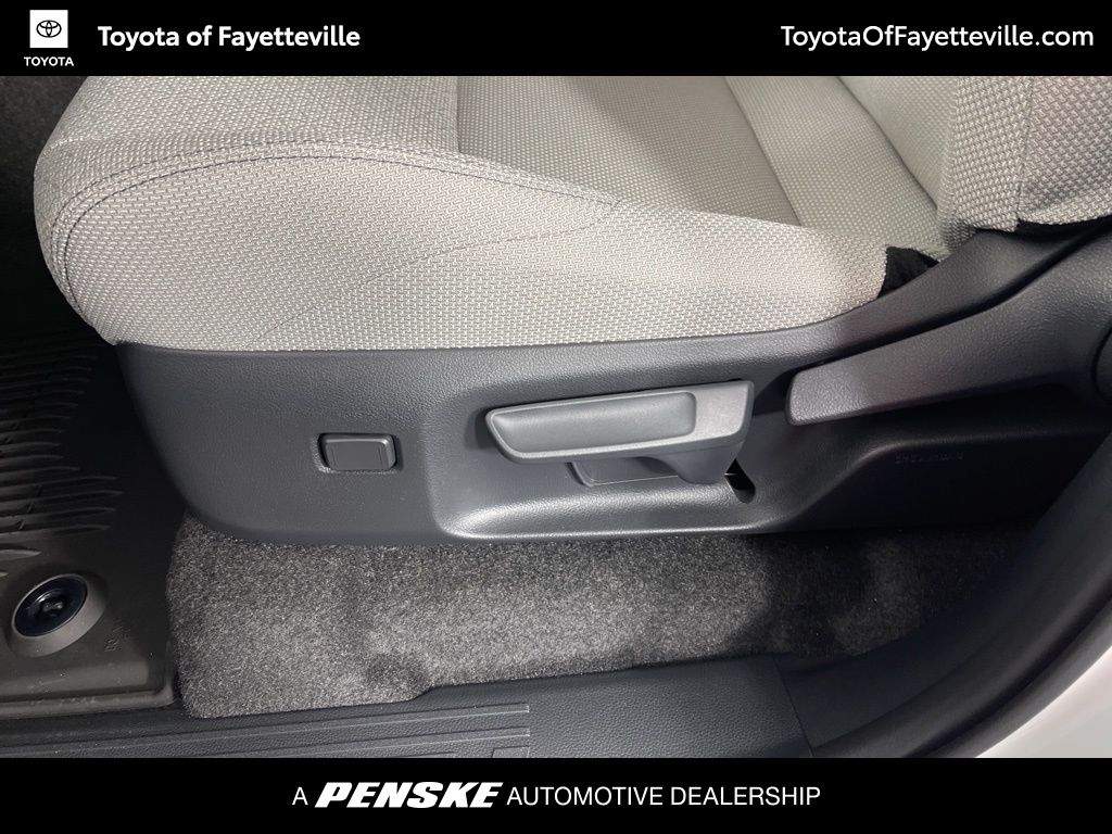 Thumbnail: 2025 Toyota 4Runner - 19