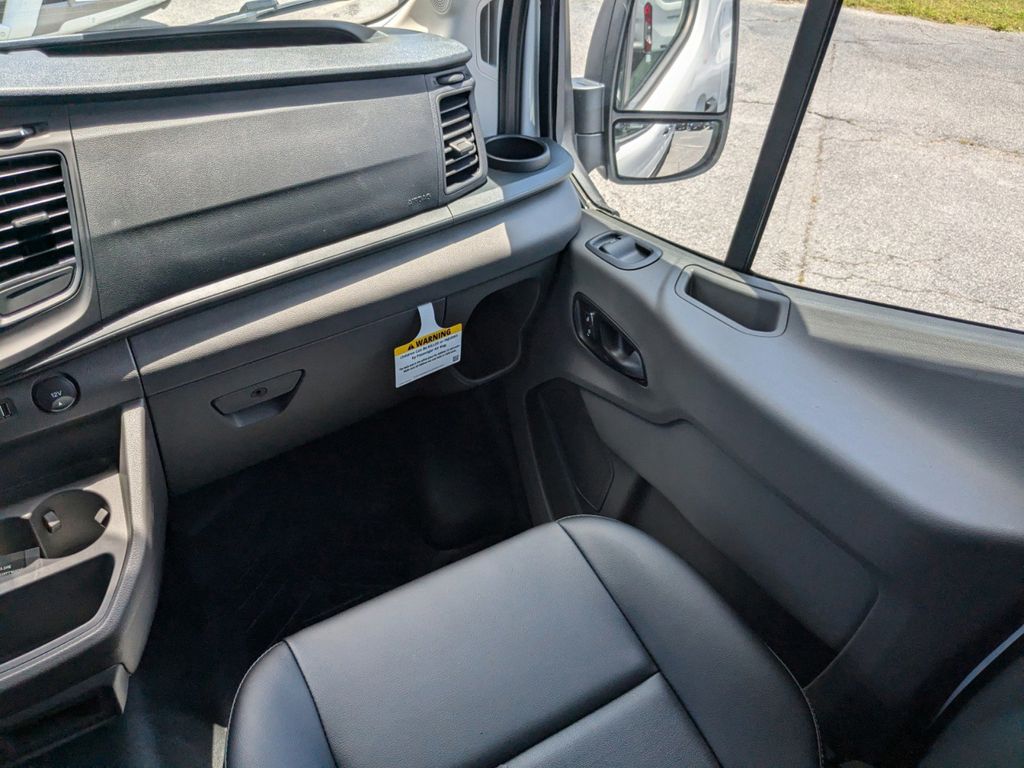 2025 Ford Transit 250