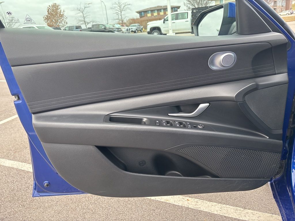 Used 2023 Hyundai Elantra Sedan
