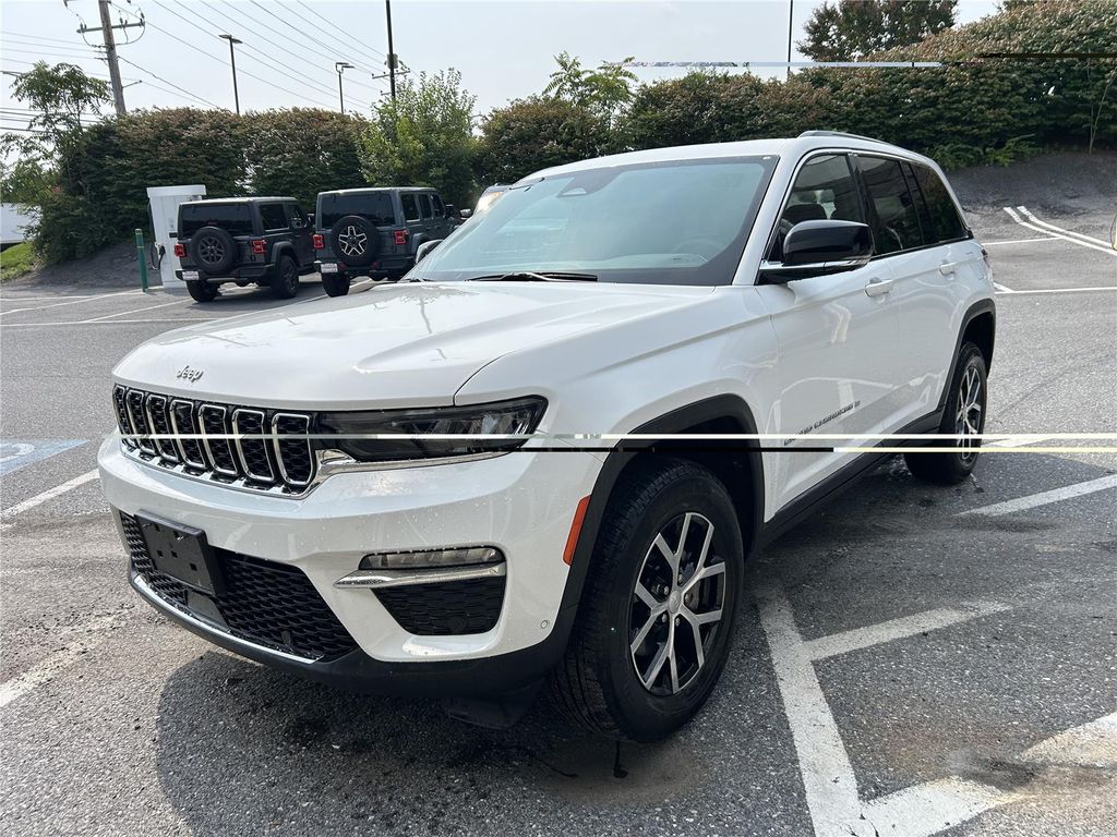 Bright White Clearcoat 2024 Jeep Grand Cherokee SUV / Crossover Four-Wheel Drive 8-Speed Automatic