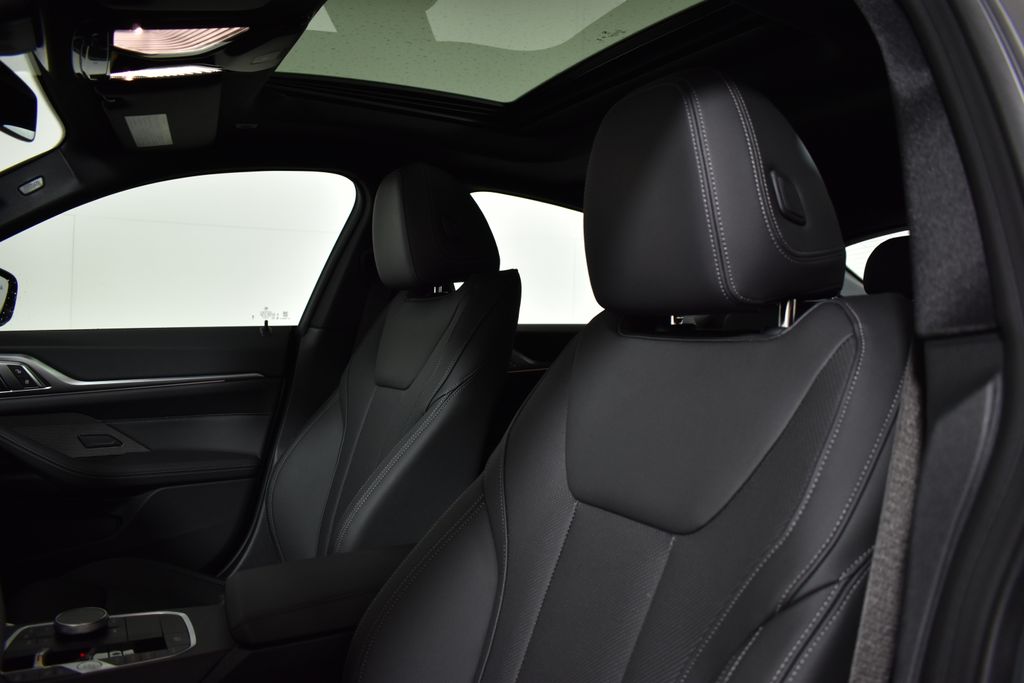 Thumbnail: 2026 BMW 4 Series - 16