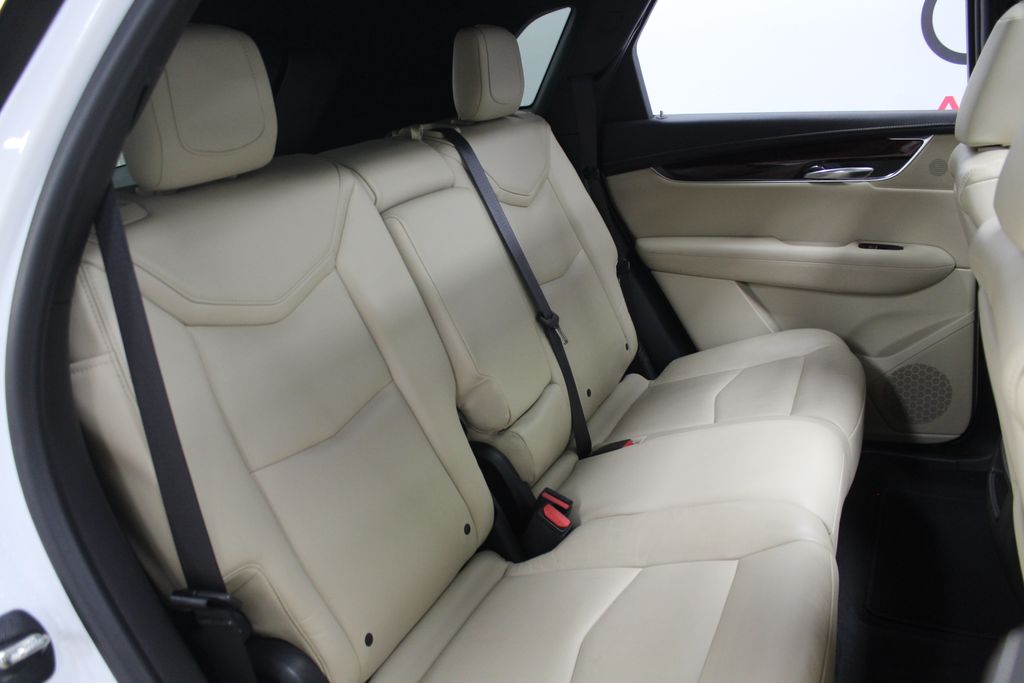 Thumbnail: 2017 Cadillac XT5 - 27