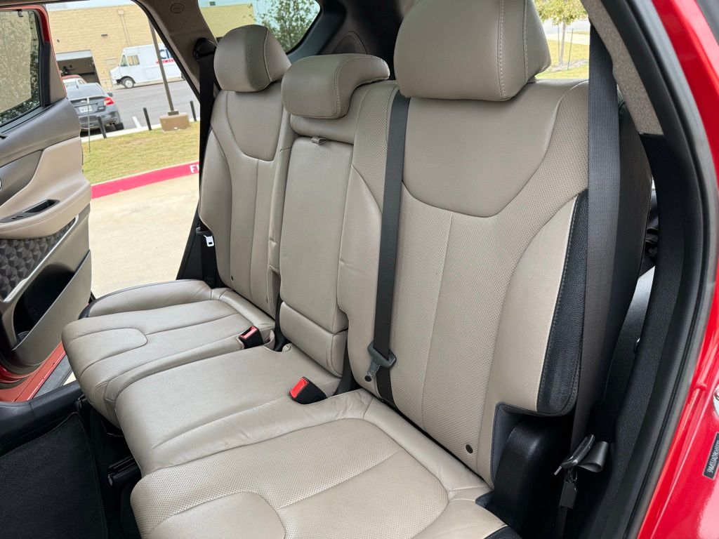 Thumbnail: 2019 Hyundai Santa Fe - 21