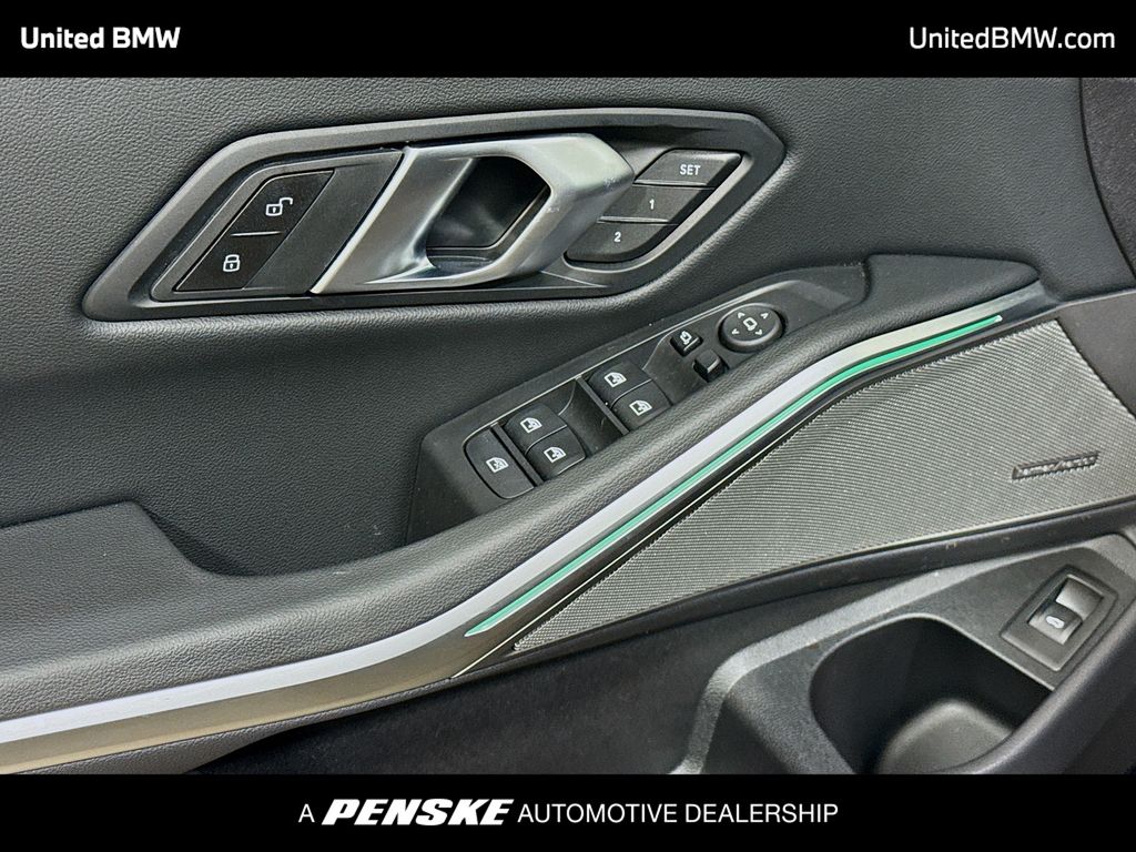 Thumbnail: 2026 BMW 3 Series - 3