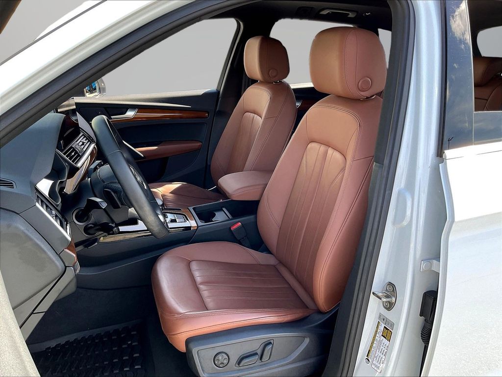 2023 Audi Q5 45 S line Premium Glacier White - Grieco Acura - Image 22