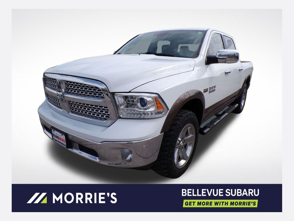 Bright White Clearcoat 2017 RAM 1500 Laramie Crew Cab 4WD Pickup Truck Four-Wheel Drive 8-Speed Automatic