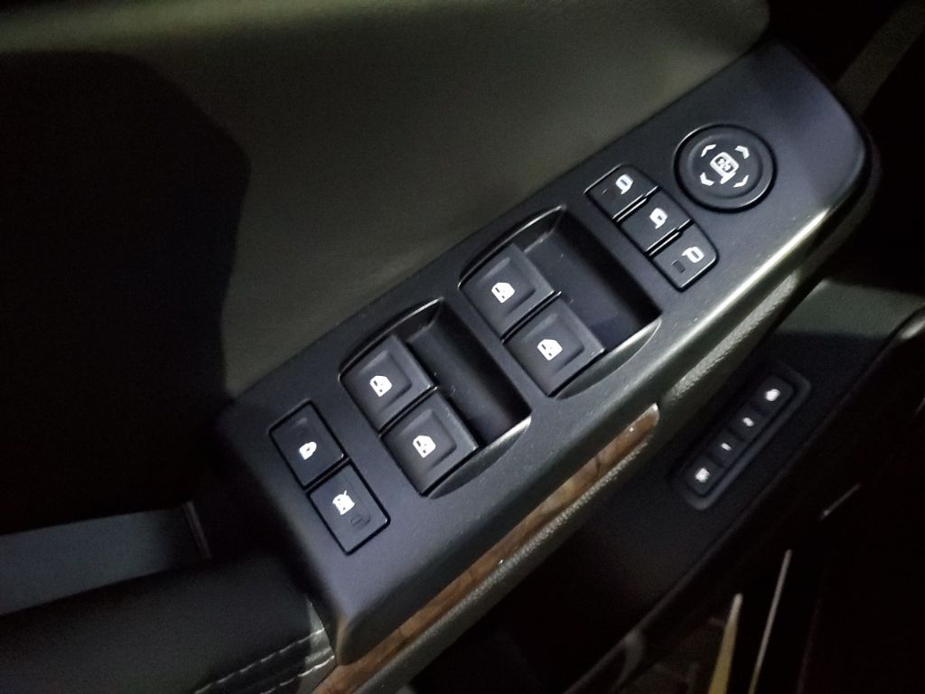 Used Car 2019 Chevrolet Tahoe  Lt For Sale Under $30,000 In Austin, Texas