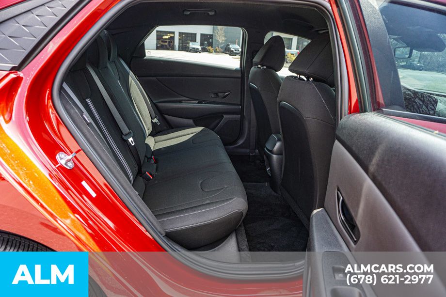 2025 Hyundai Elantra SEL - Photo 22