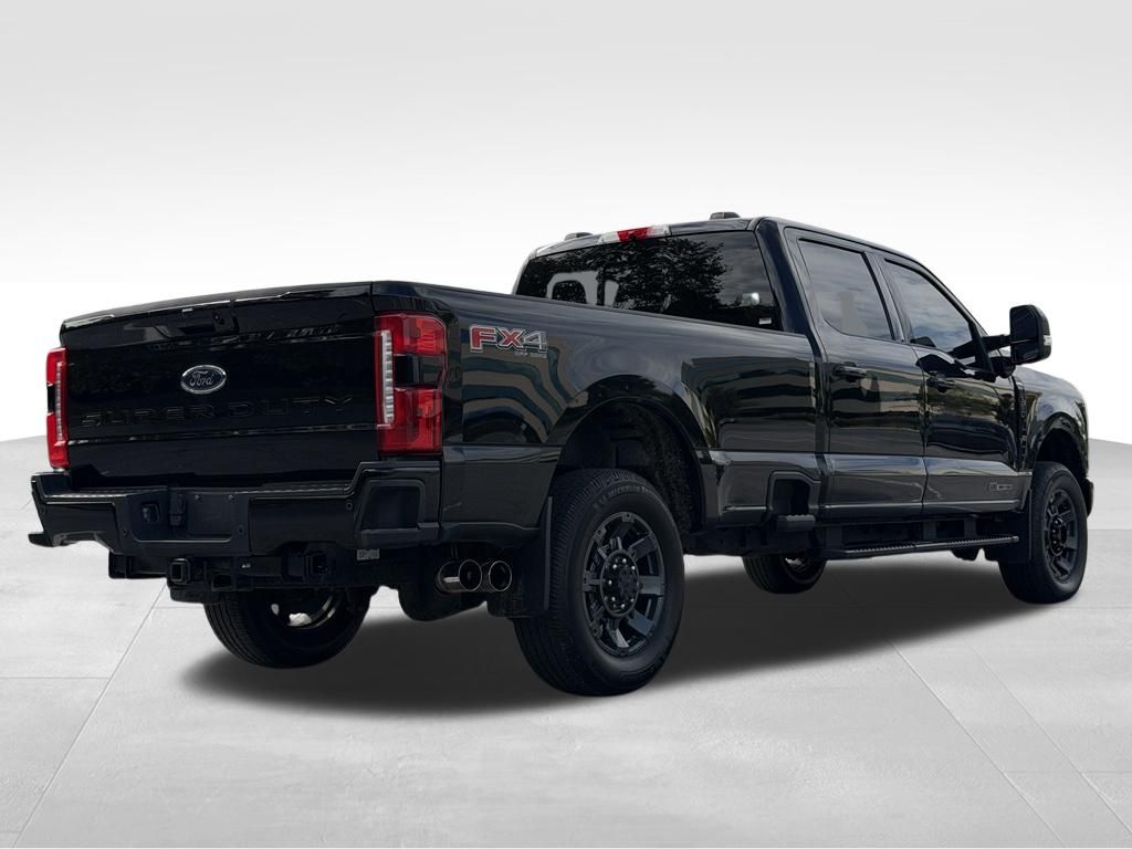2023 Ford F-350 Super Duty LARIAT