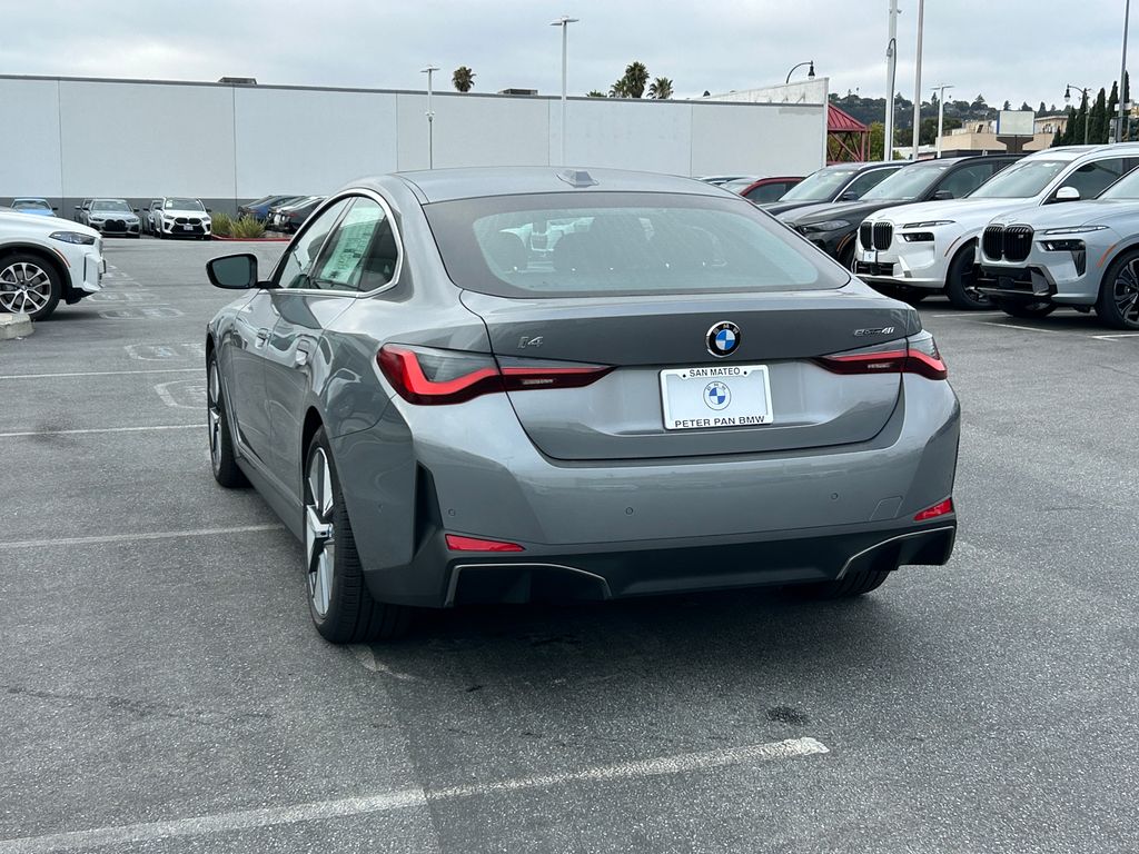 Thumbnail: 2026 BMW i4 - 3