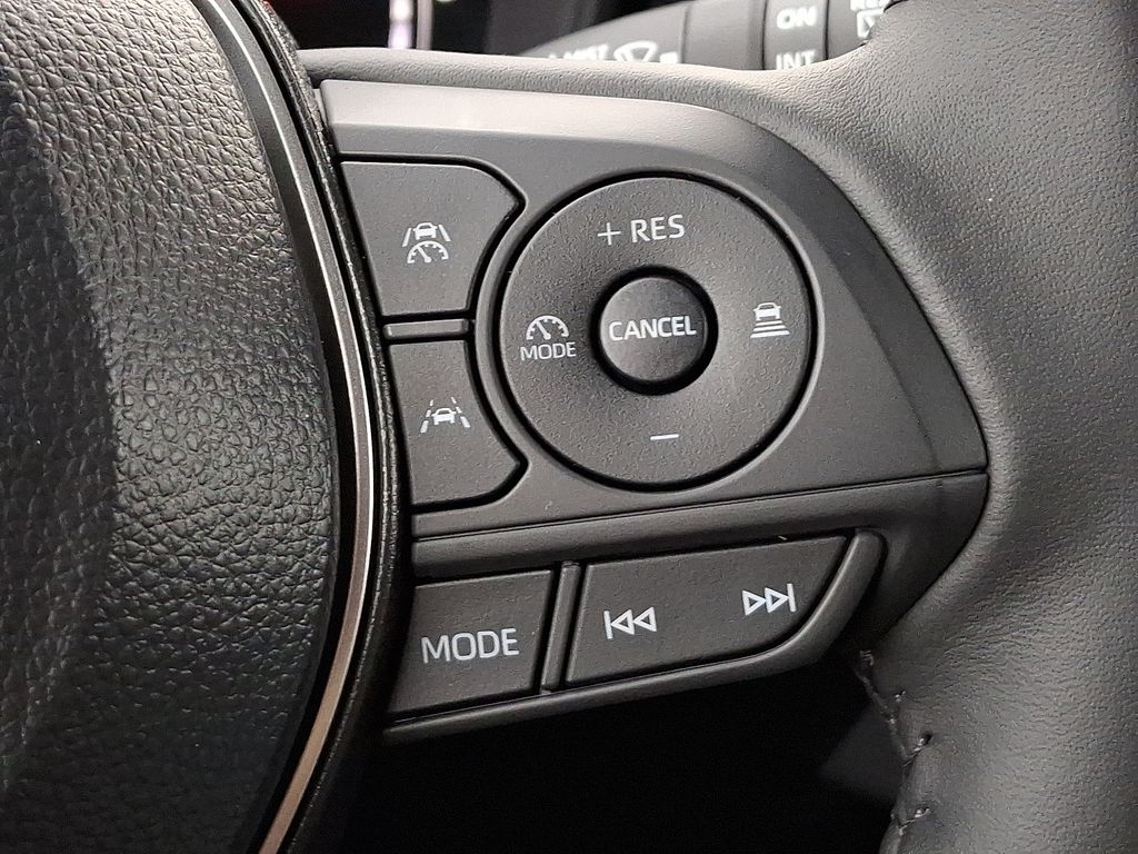 Thumbnail: 2026 Toyota Corolla Cross - 22