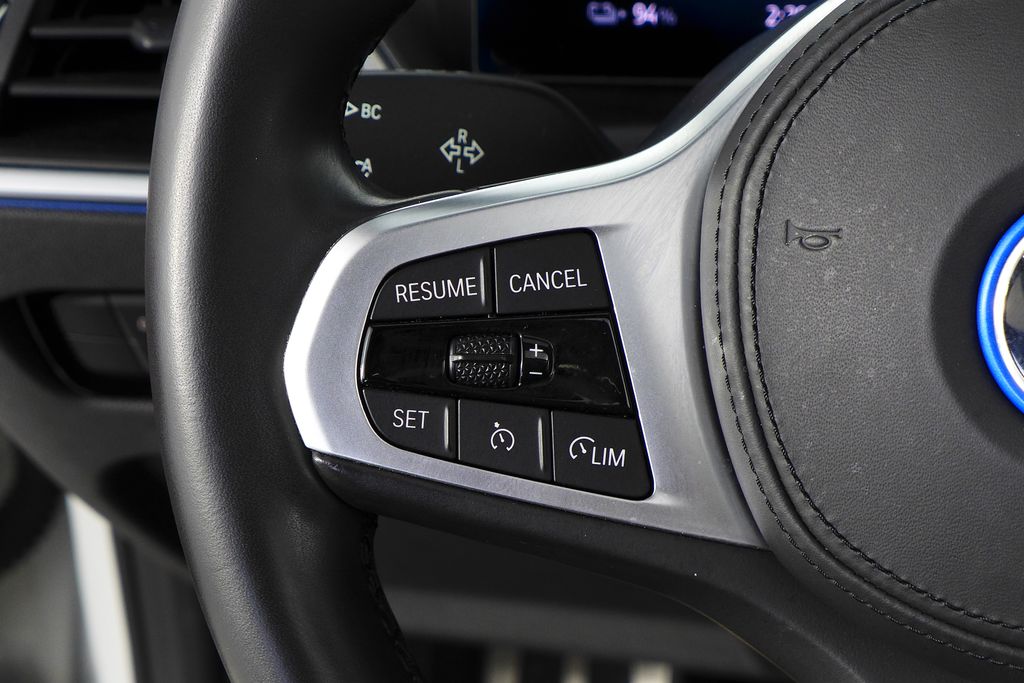 Thumbnail: 2023 BMW i4 - 30