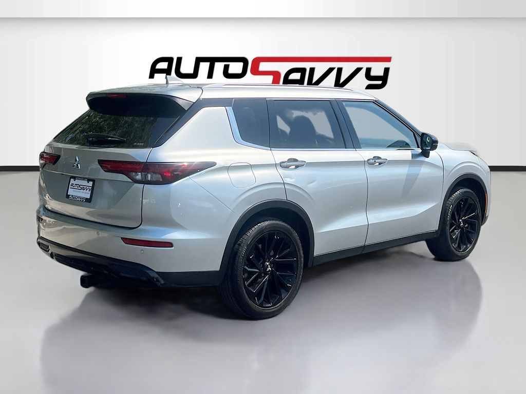 Used 2022 Silver Mitsubishi Black Edition image 7