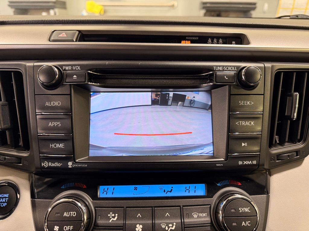 Thumbnail: 2018 Toyota RAV4 - 17