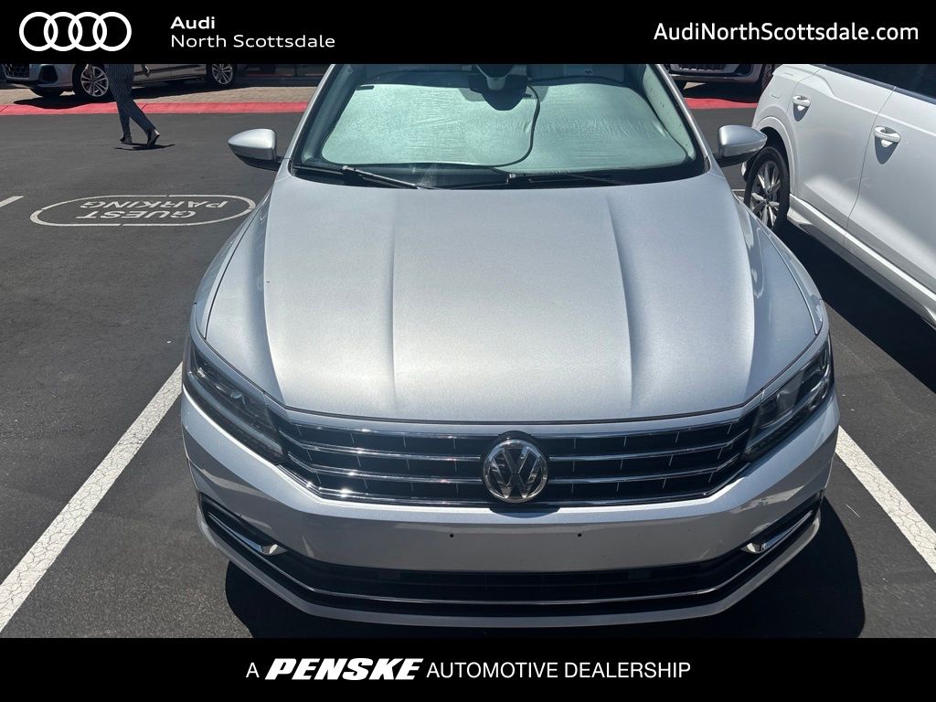 2017 Volkswagen Passat SEL -
                  Phoenix, AZ