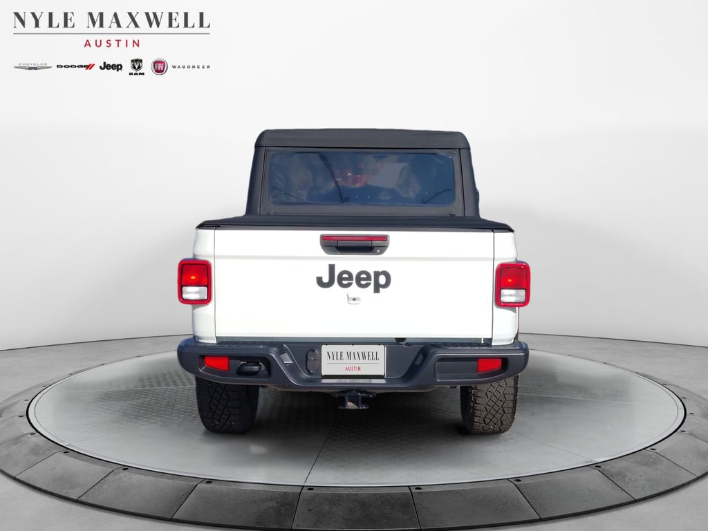Used Car 2021 Jeep Gladiator  Willys For Sale Under $35,000 In Austin, Texas